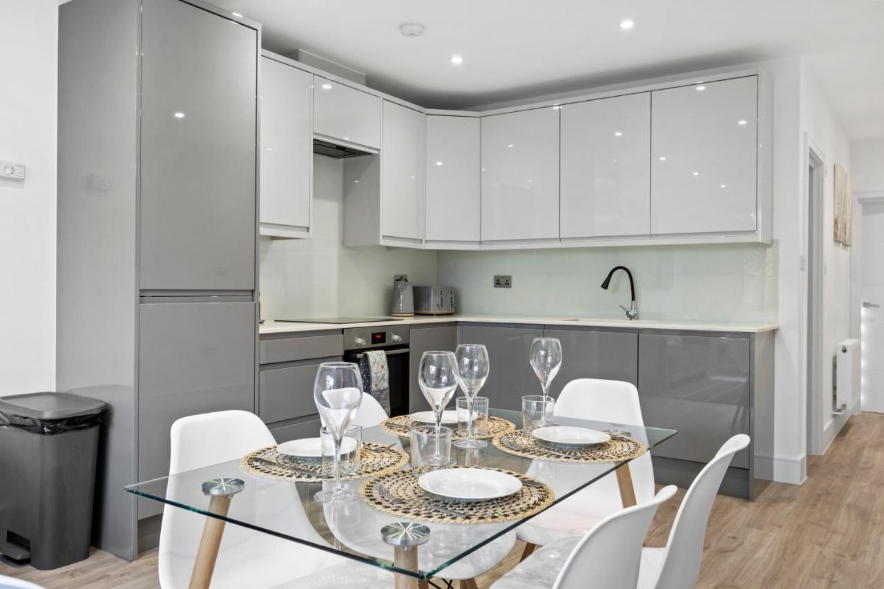 Ferienwohnung Star London Vivian Avenue 2-Bed Retreat With Garden The Hyde Exterior foto